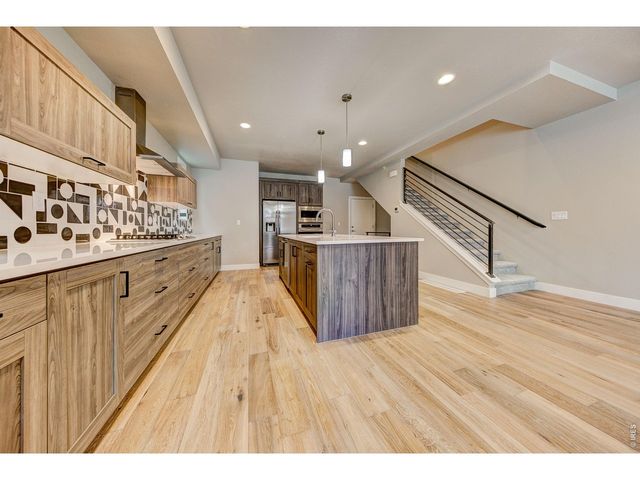 834 Cherokee Dr, Fort Collins, CO 80525