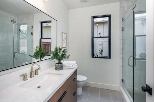 824 Conestoga Ct, Encinitas, CA 92024