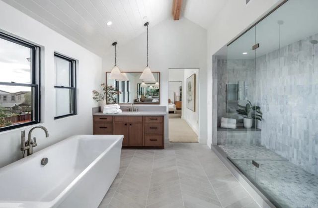 824 Conestoga Ct, Encinitas, CA 92024