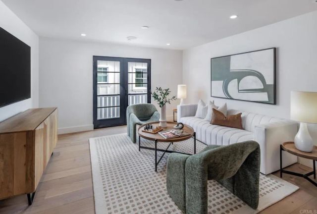 824 Conestoga Ct, Encinitas, CA 92024