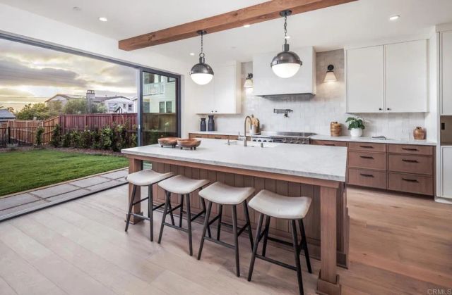 824 Conestoga Ct, Encinitas, CA 92024
