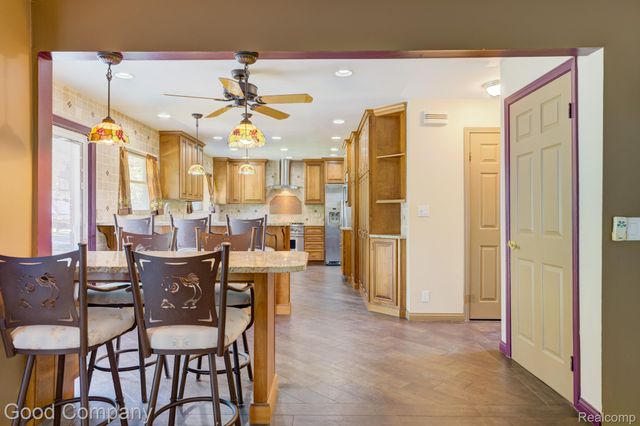 3062 Saint Jude Drive, Waterford Charter Township, MI 48329