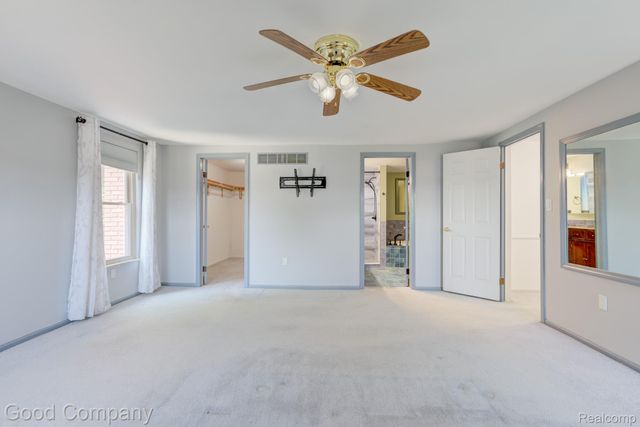 3062 Saint Jude Drive, Waterford Charter Township, MI 48329