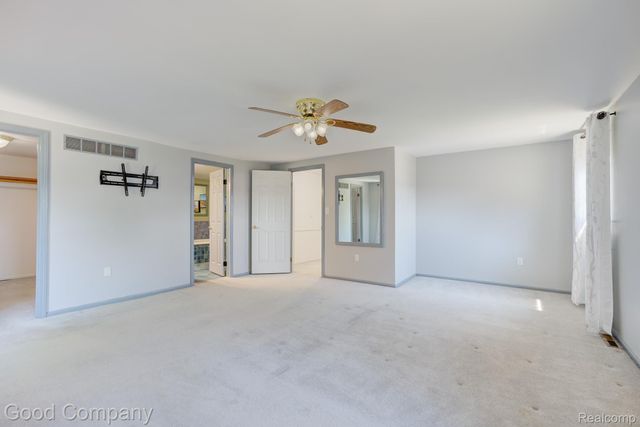3062 Saint Jude Drive, Waterford Charter Township, MI 48329