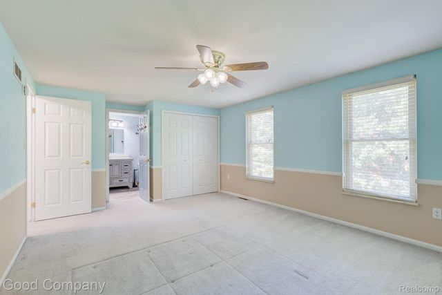 3062 Saint Jude Drive, Waterford Charter Township, MI 48329
