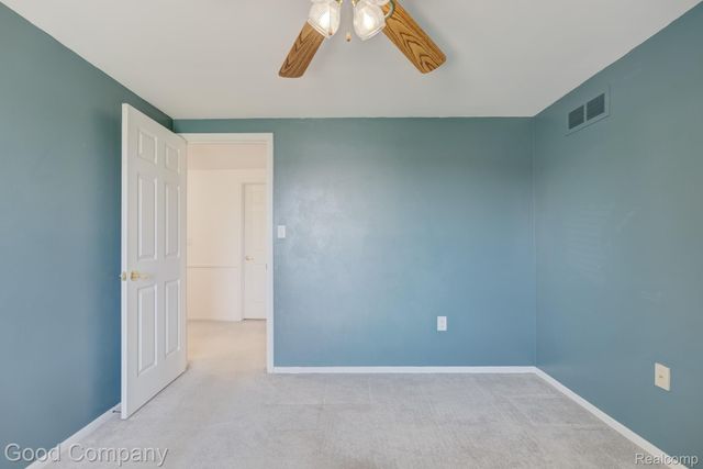 3062 Saint Jude Drive, Waterford Charter Township, MI 48329