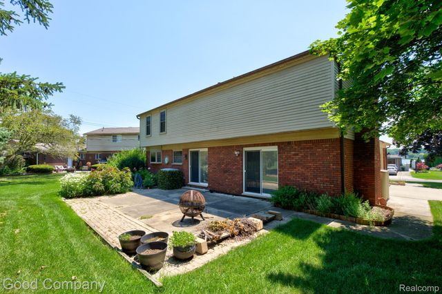 3062 Saint Jude Drive, Waterford Charter Township, MI 48329