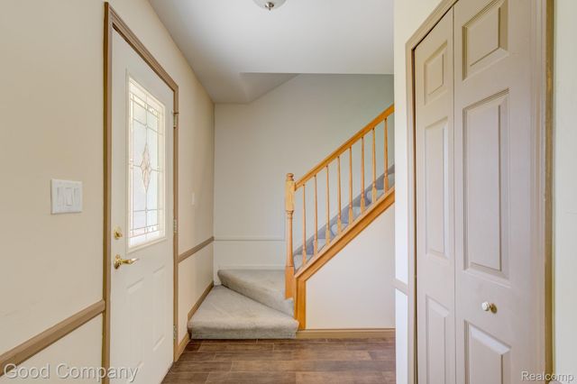 3062 Saint Jude Drive, Waterford Charter Township, MI 48329