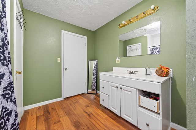 20180 Bobby Lane, Porter, TX 77365