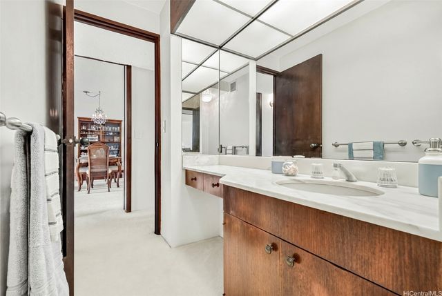 500 Lunalilo Home Road 25G, Honolulu, HI 96825
