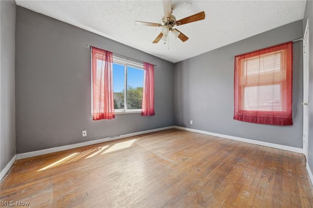 1712 Girard Street, Akron, OH 44301