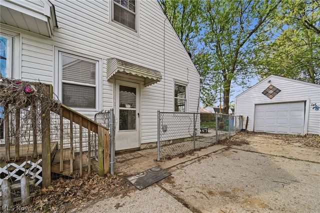 1712 Girard Street, Akron, OH 44301