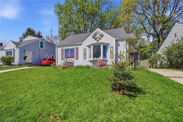 1712 Girard Street, Akron, OH 44301