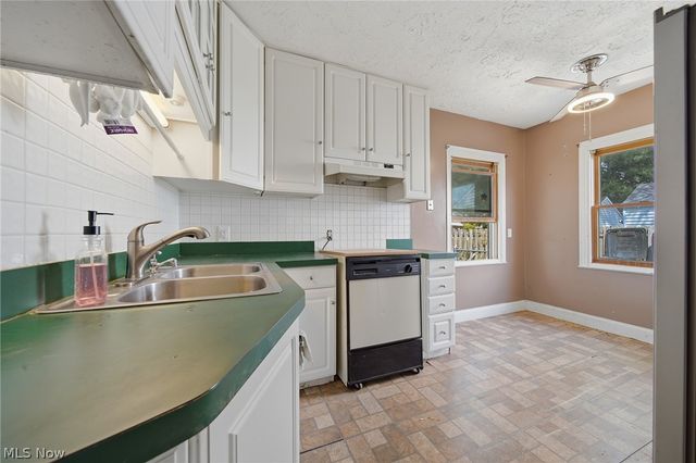 1712 Girard Street, Akron, OH 44301