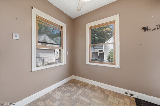 1712 Girard Street, Akron, OH 44301