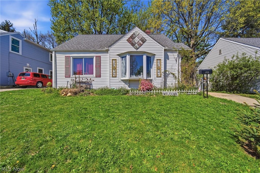 1712 Girard Street, Akron, OH 44301