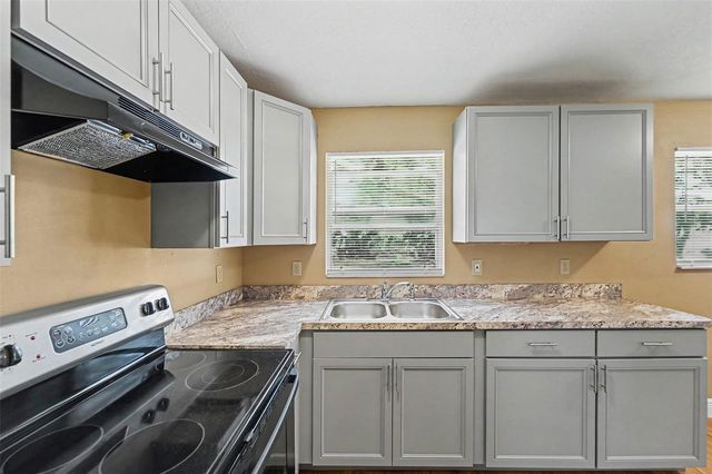 7924 BAHIA AVENUE, Tampa, FL 33619