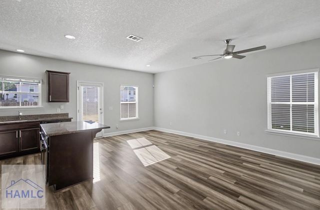 1034 Grayson Avenue, Hinesville, GA 31313