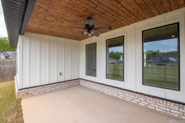 5157 Peace Lane, Alexander, AR 72002