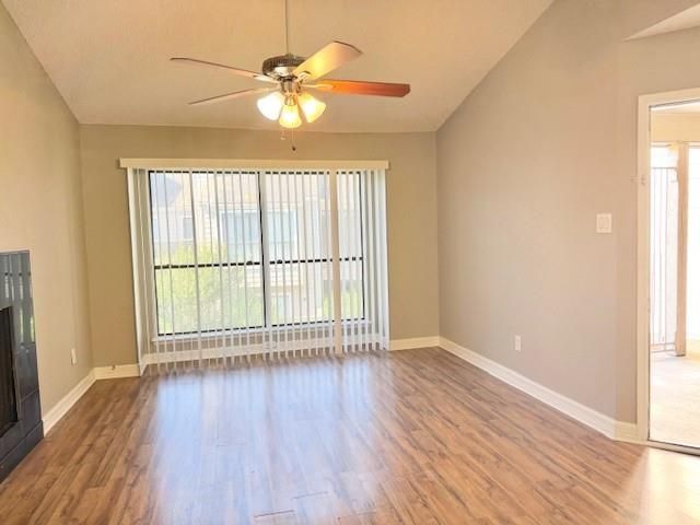 6701 Sands Point Drive 26, Houston, TX 77074