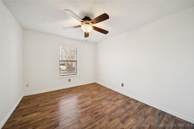 819 Cowell Street, Claremore, OK 74017