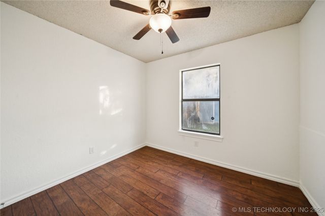 819 Cowell Street, Claremore, OK 74017