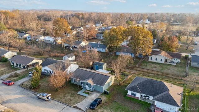 819 Cowell Street, Claremore, OK 74017