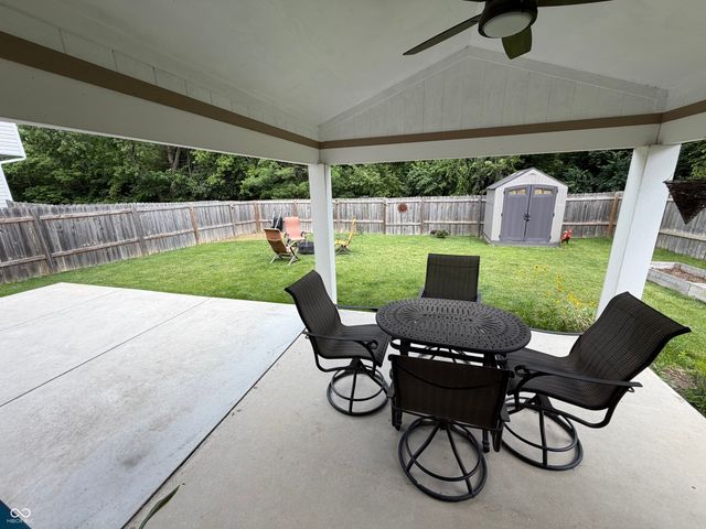 13977 Wakefield Place, Fishers, IN 46038