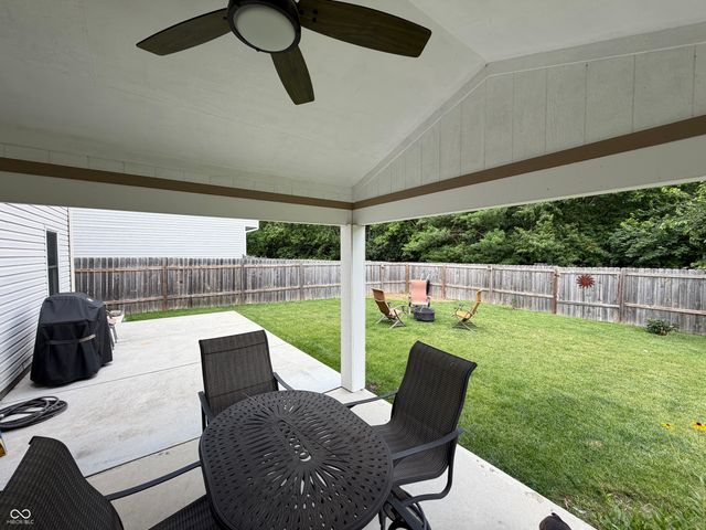 13977 Wakefield Place, Fishers, IN 46038