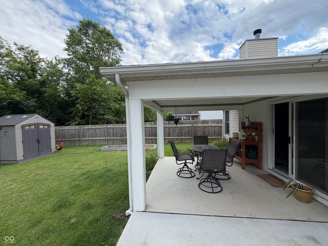 13977 Wakefield Place, Fishers, IN 46038