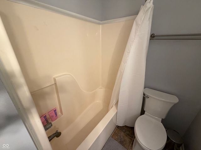 13977 Wakefield Place, Fishers, IN 46038