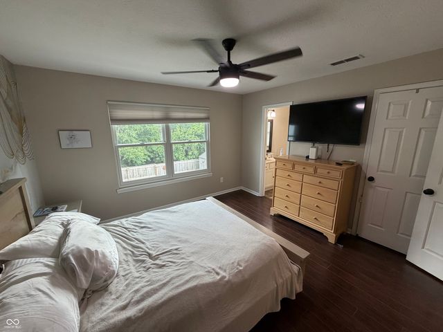 13977 Wakefield Place, Fishers, IN 46038