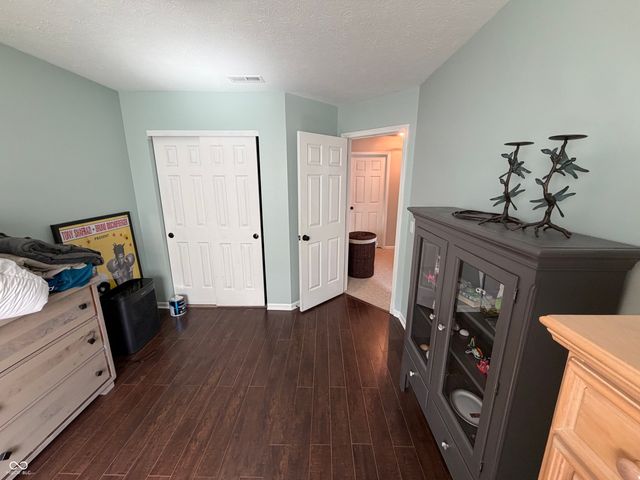 13977 Wakefield Place, Fishers, IN 46038