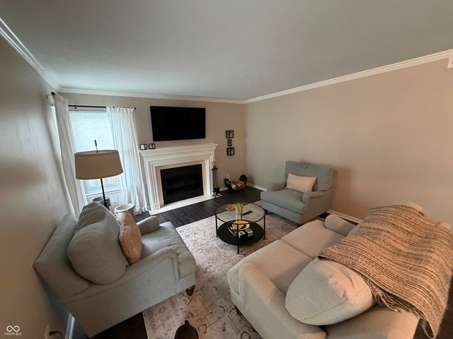13977 Wakefield Place, Fishers, IN 46038