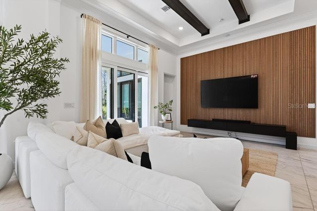 67 NEW LEATHERWOOD DR, Palm Coast, FL 32137