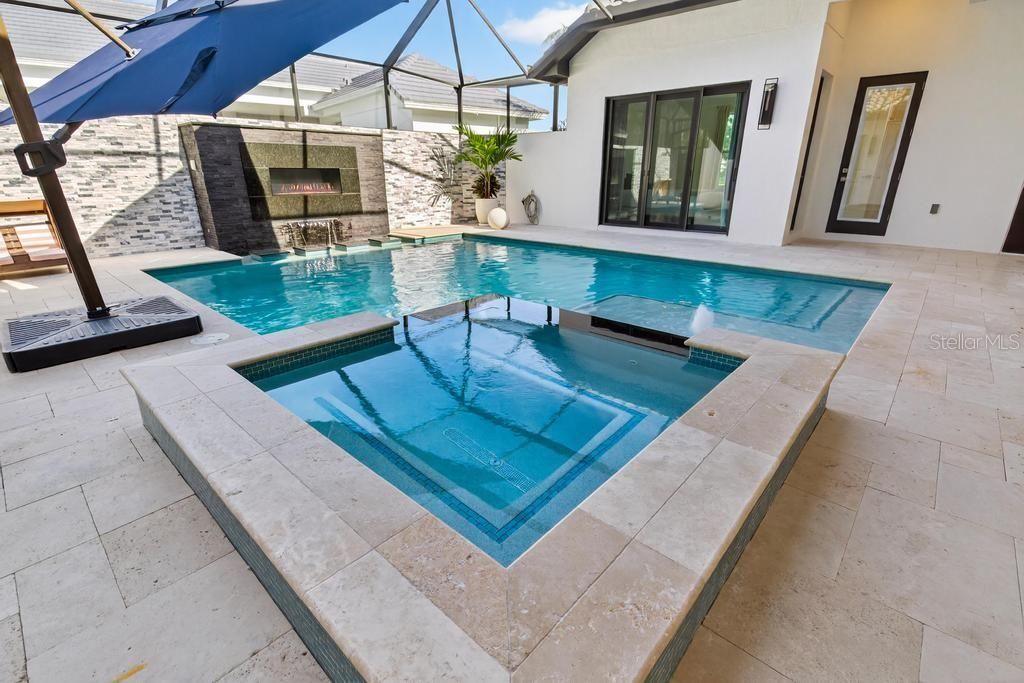 Image 12 of property listing at 67 NEW LEATHERWOOD DR, Palm Coast, FL 32137