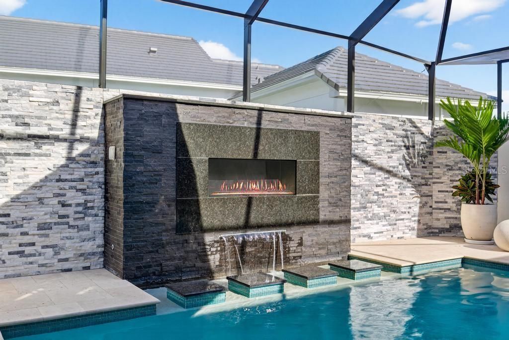 Image 13 of property listing at 67 NEW LEATHERWOOD DR, Palm Coast, FL 32137