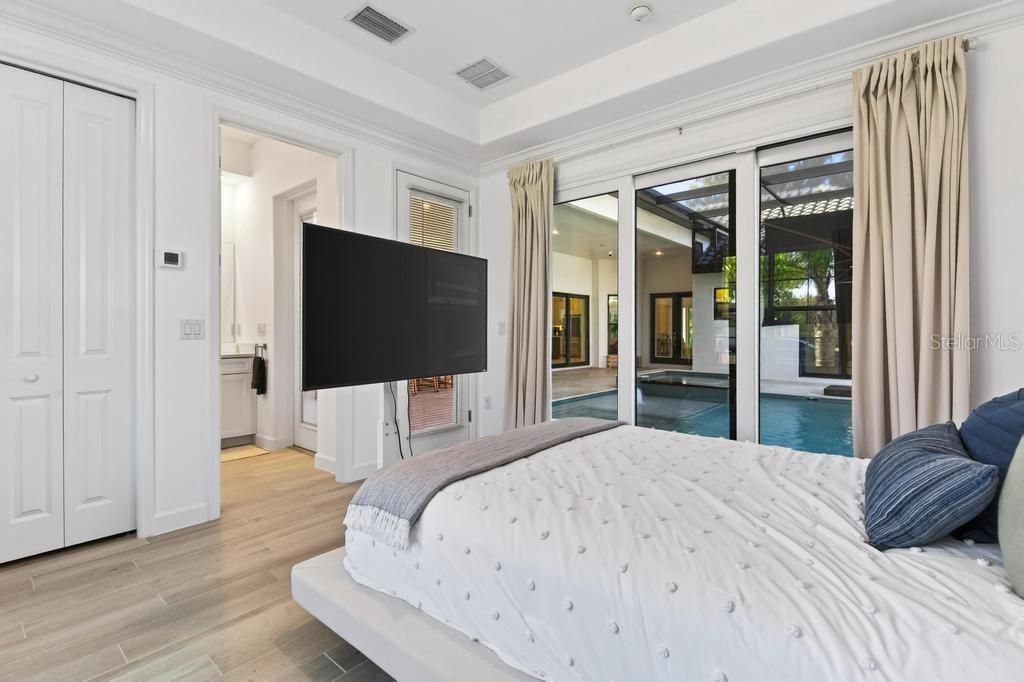 Image 7 of property listing at 67 NEW LEATHERWOOD DR, Palm Coast, FL 32137