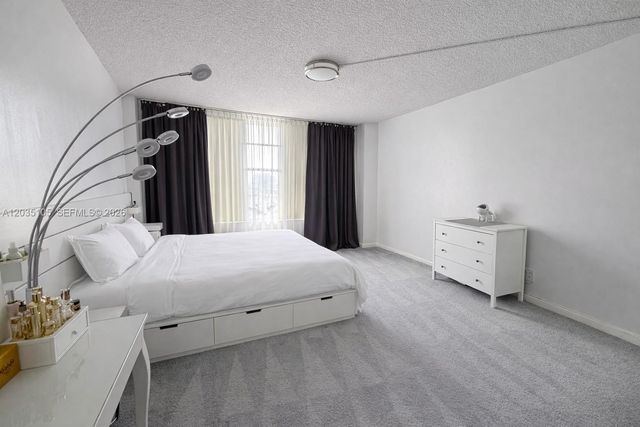 3800 S Ocean Drive 1623, Hollywood, FL 33019