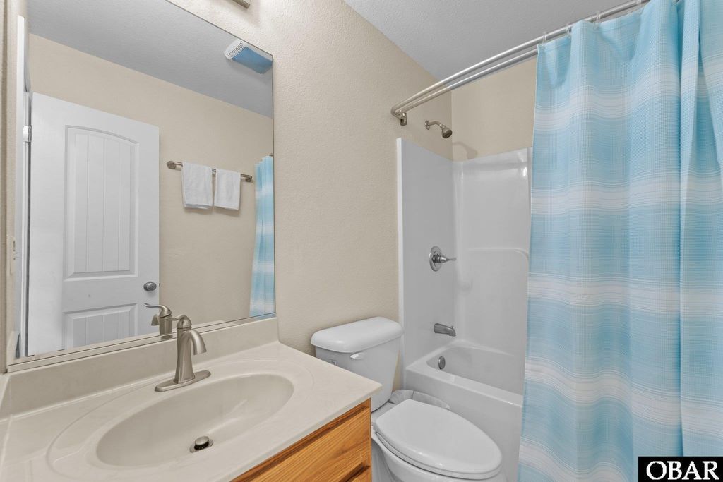 Image 14 of property listing at 1692 Ocean Pearl Road Lot 3, Corolla, NC 27927