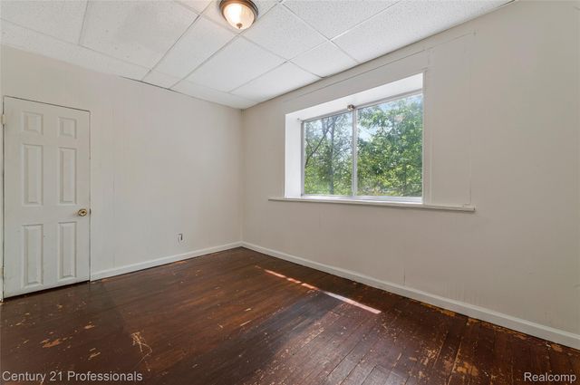 238 Richter St Street, River Rouge, MI 48218