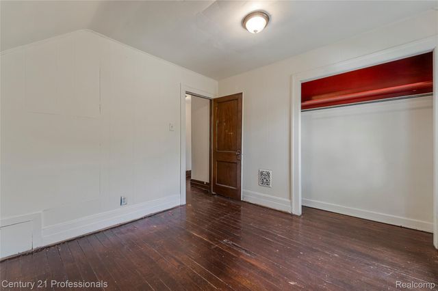 238 Richter St Street, River Rouge, MI 48218