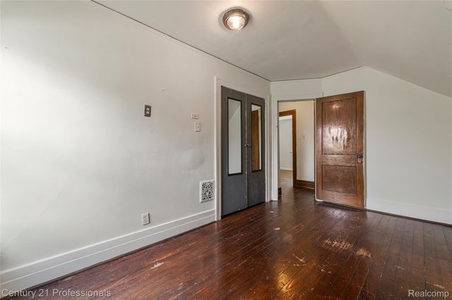 238 Richter St Street, River Rouge, MI 48218