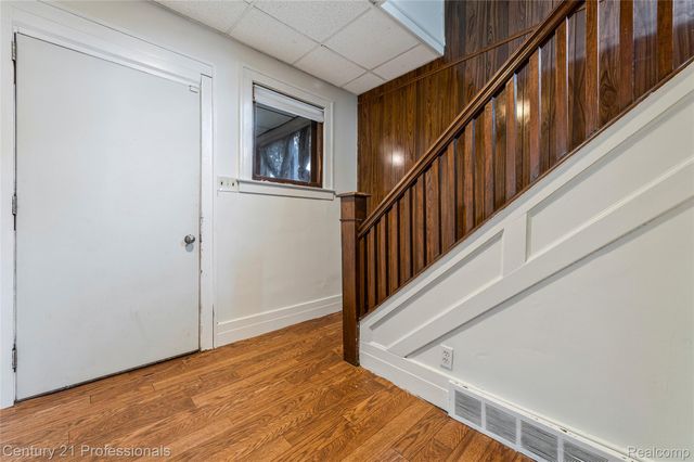238 Richter St Street, River Rouge, MI 48218