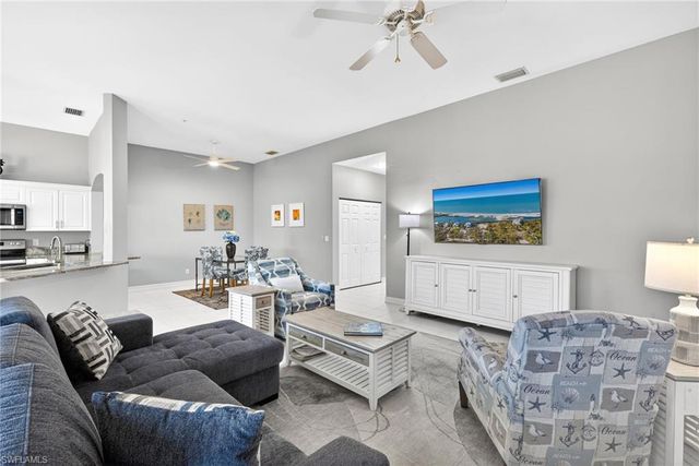 20851 Hammock Greens LN 203, Estero, FL 33928