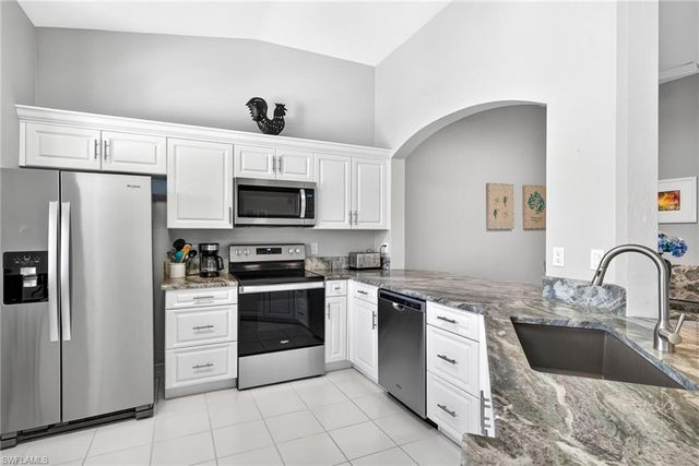 20851 Hammock Greens LN 203, Estero, FL 33928