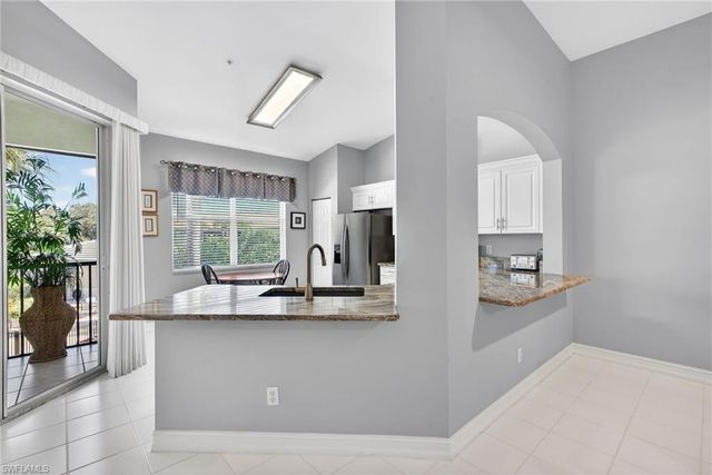 20851 Hammock Greens LN 203, Estero, FL 33928