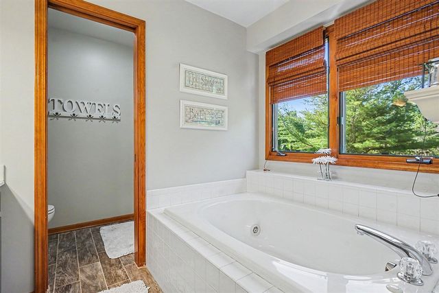 1864 Erin Isle Drive, Holland, MI 49424
