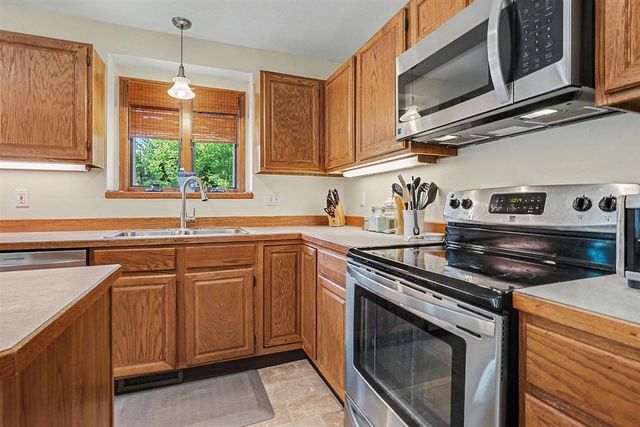 1864 Erin Isle Drive, Holland, MI 49424