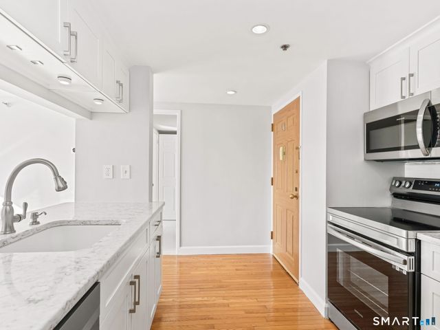 127 Greyrock Place 1103, Stamford, CT 06901